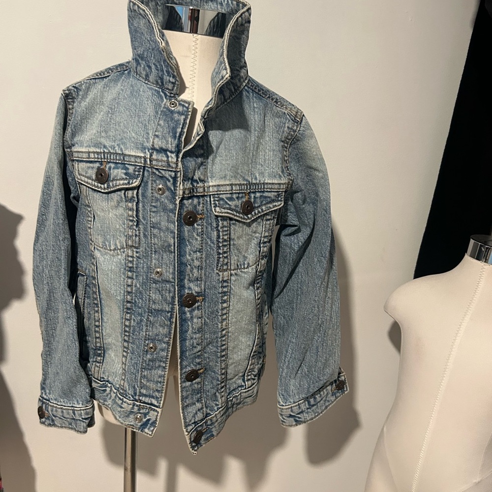OshKosh B'gosh Blue Jean Jacket Classic Denim Style